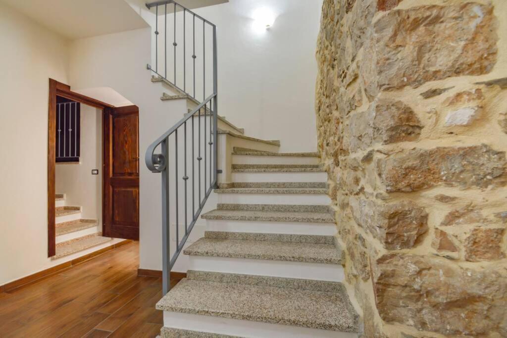 Appartamento Vista Incantevole Domm'E Orrosaria Baunei Exterior foto
